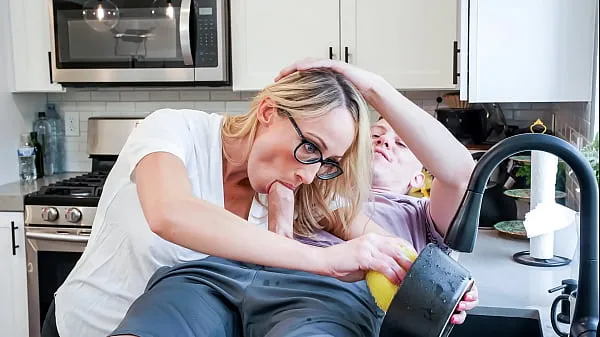 Người Thuê Nhà Freeuse Vợ MILF Rỉ Nước Của Chủ Nhà Bất Cứ Lúc Nào: Đụ Dã Man & Bắn Tinh Vào Nô Lệ Mẹ!